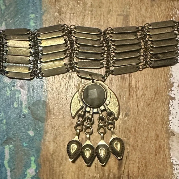 Free People vintage brass choker Necklace preowned - Picture 1 of 8